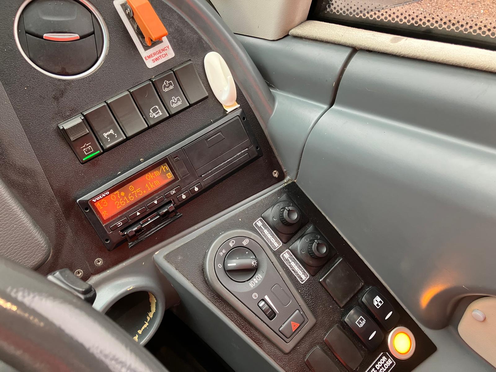 WhatsApp Image 2025-12-16 at 12.22.37 (3)